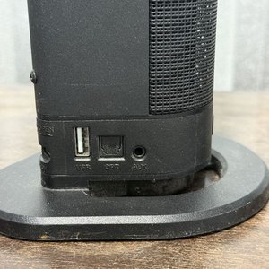 Par de Columnas de Sonido Negras con Conexiones USB, Óptica y AUX - imagen 7
