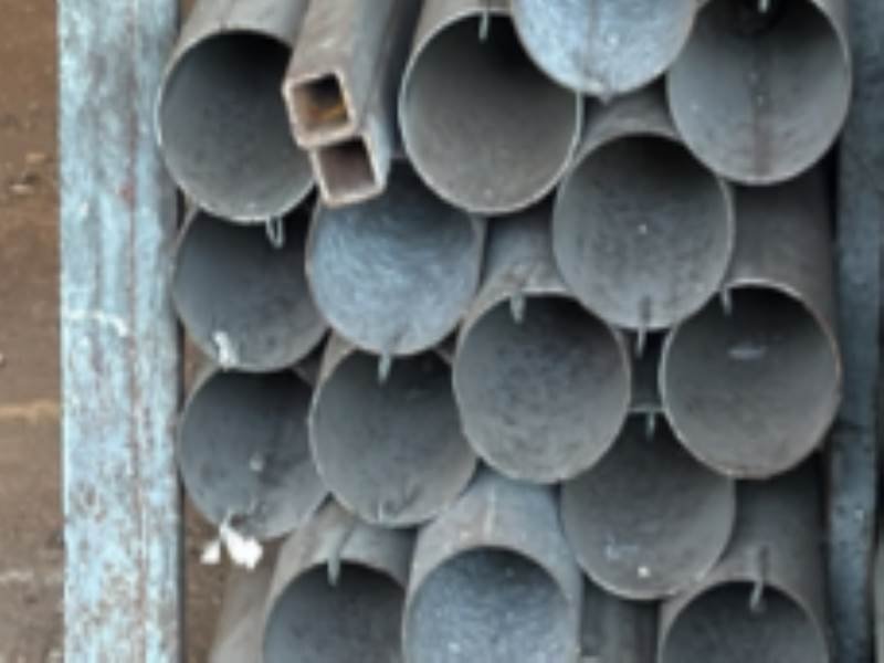 19 Caños Galvanizados de 11,5 Pulgadas Sin Marca