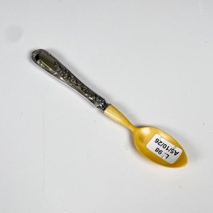 Cucharita de plata francesa y marfil - imagen 1