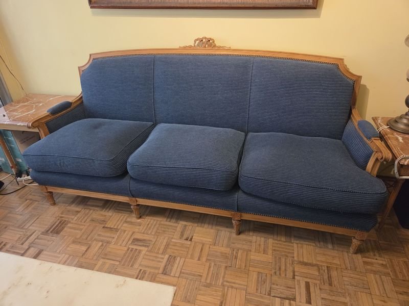 Lote anterior: Sillón frances Luis XVI en excelente estado