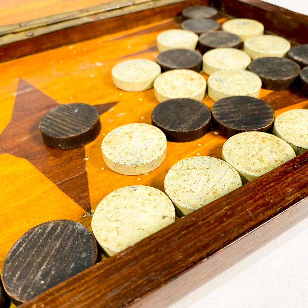 Juego de Backgammon antiguo con fichas y estuche - imagen 2