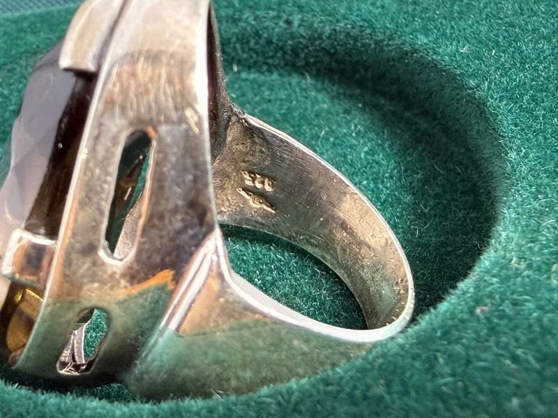 Item 881063 - Image 1