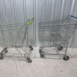 Carritos de Compra Metálicos con Ruedas - imagen 1