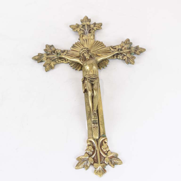 Lote anterior: Crucifijo de bronce  - Medidas: 32x20cm 