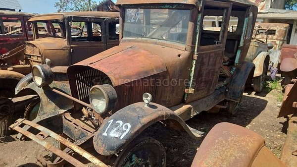Camioneta Antigua de Colección para Restaurar