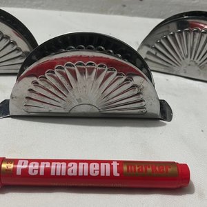 Servilleteros Metálicos con Diseño Abanico (Set de 3) - imagen 2