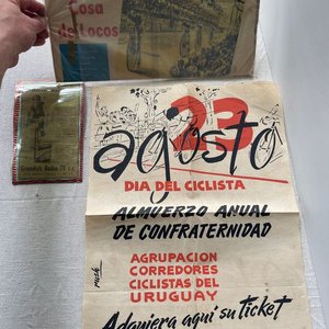 Lote siguiente: Afiche Día del Ciclista 23 de Agosto "Agrupación Corredores Uruguay"
