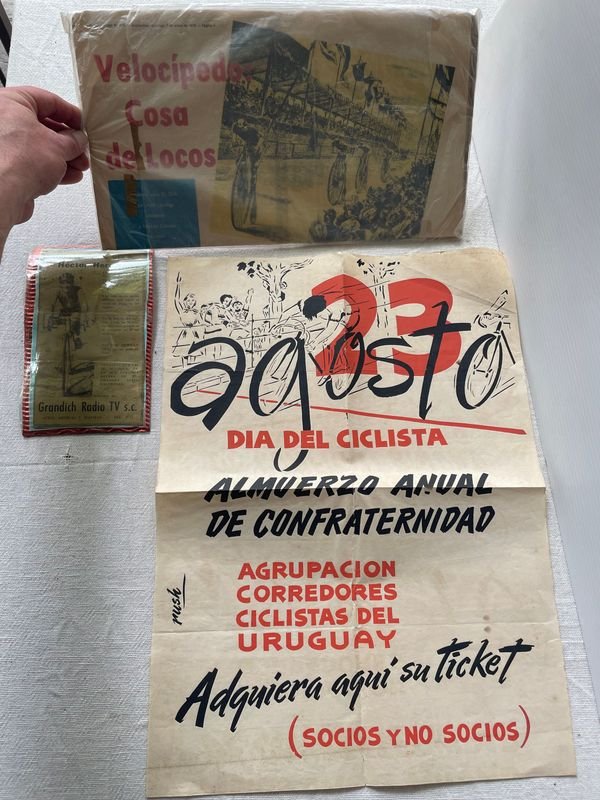 Afiche Día del Ciclista 23 de Agosto "Agrupación Corredores Uruguay"