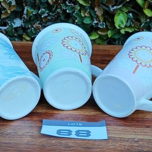 Lote de 10 Tazas de Cerámica con Diseños Variados - imagen 7