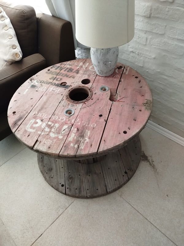 Mesa Rústica para Decorar tu Hogar - imagen 2