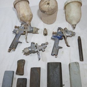 Pistolas de Pintar y Piedras de Asentar Usadas - imagen 3