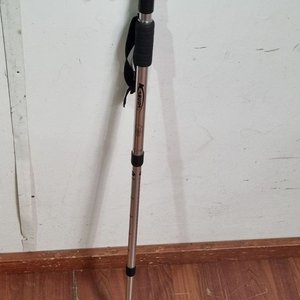 Bastón de Trekking Kabuda Regulable de Aluminio Plateado - imagen 2