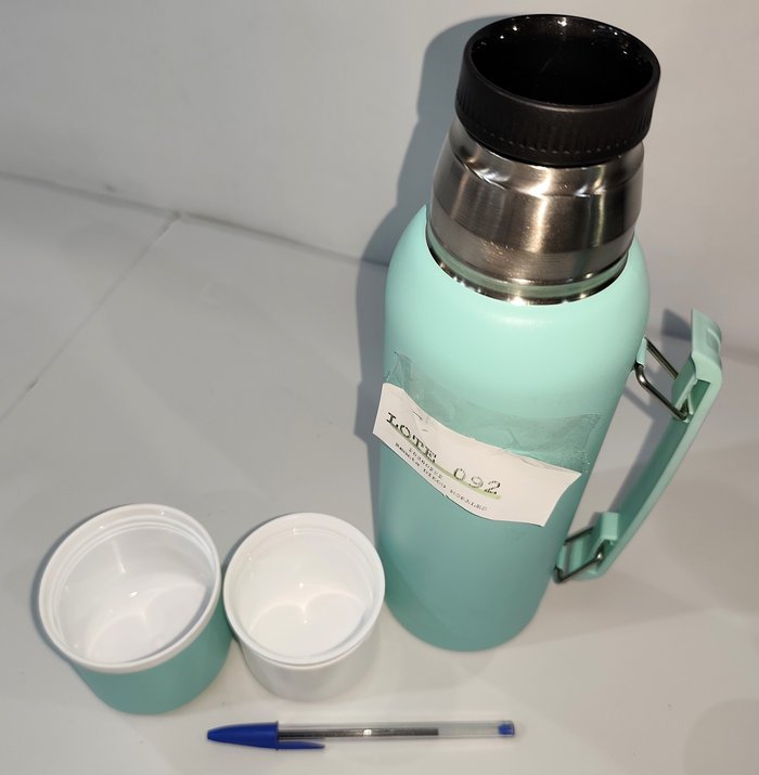 Termo tipo americano, 2 vasos y tapon de doble goma - imagen 3