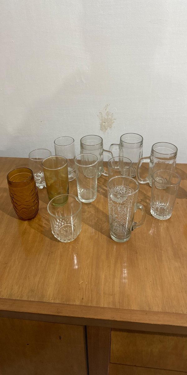 Juego de Vasos y Tazas de Vidrio