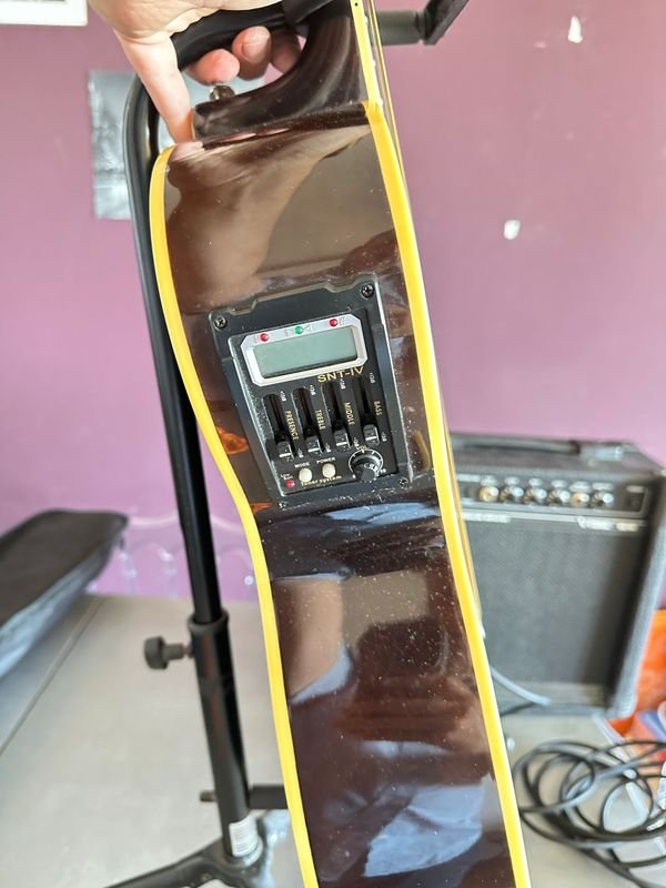 Guitarra Electroacústica STAGG CON ESTUCHE Y SOPORTE - Instrumento Musical - imagen 7