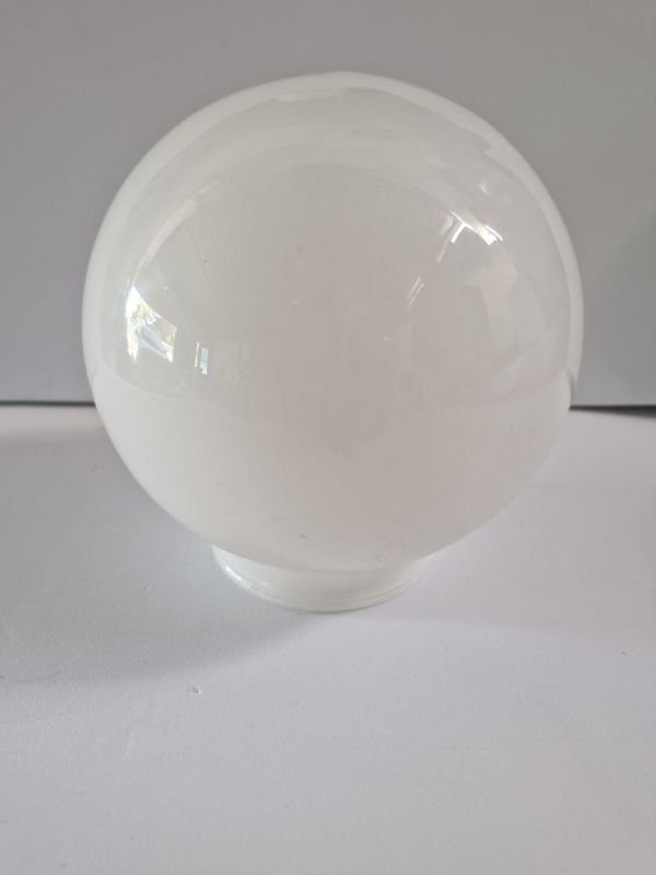Esfera de vidrio transparente - imagen 2