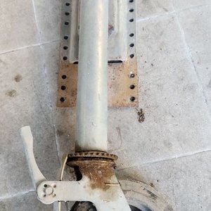 Rueda para Trailer - Jack de Lengua Metálico - imagen 4