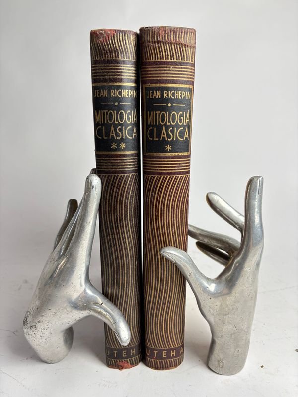 Lote anterior: Libro de Mitología Clásica en dos tomos