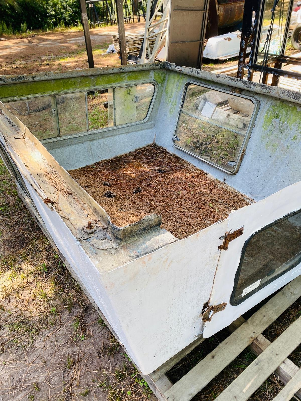 Item caja-de-camioneta-ford-en-fibra-de-vidrio - Image 2