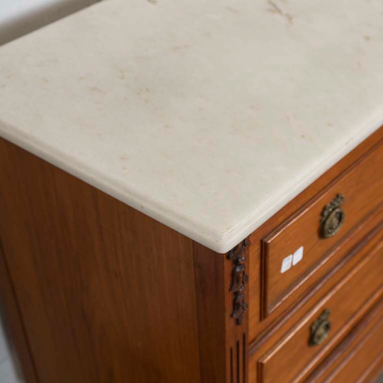 Item 2102049 - Image 1