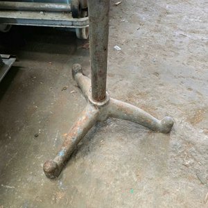 Caballete Metálico Regulable para Tareas Diversas - imagen 5