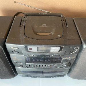 Radiograbador Aiwa CA-DW400 con CD, Doble Casetera y Ecualizador - imagen 3