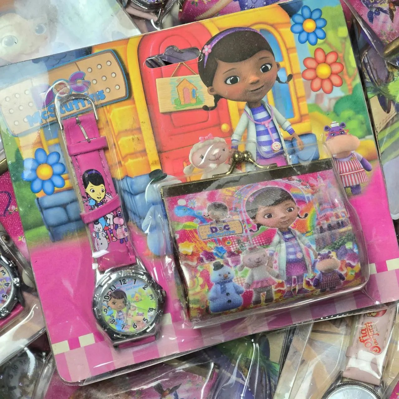 Set de monedero y reloj infantil con personajes temáticos - imagen 3