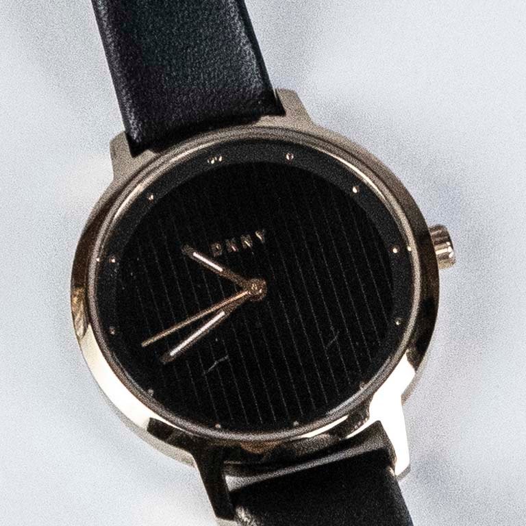 Lote siguiente: Reloj DKNY de alta calidad