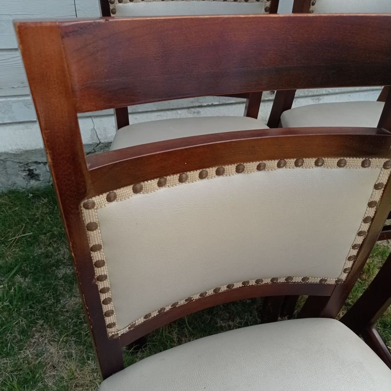 Cuatro sillas de bar de Delfino Álvarez - imagen 2