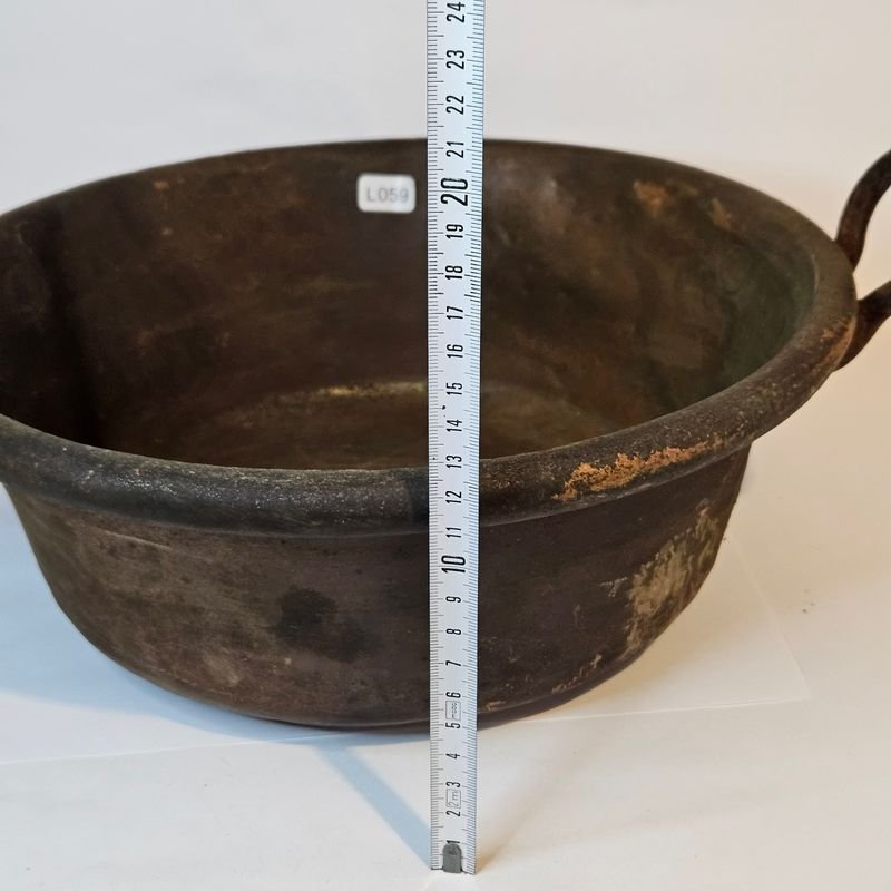 Olla de cobre antigua con asas de hierro - imagen 3