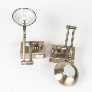 Lote anterior: Par de Apliques Metálicos Articulados con Una Luz Cada Uno