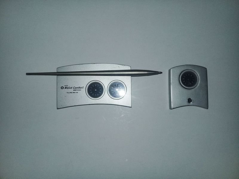 Porta lapicera de escritorio con reloj antiguo - imagen 2