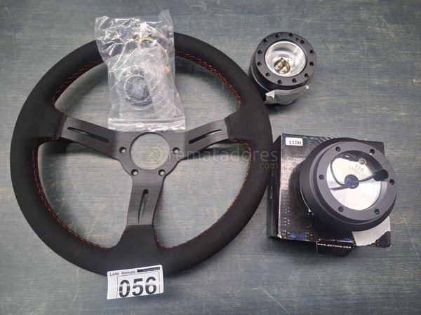 Volante Deportivo Negro con Accesorios