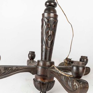 Araña de Madera Tallada Oscura con 4 Luces - Detalles de Lustre y Faltantes - imagen 2