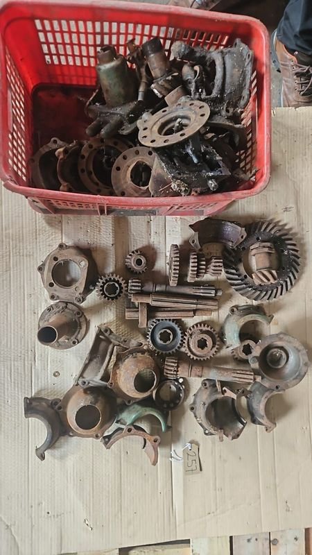 Repuestos de Caja y Diferencial Ford A