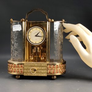 Reloj de Mesa Musical Schmid 8 Días con Caja en Relieve - imagen 4