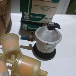 Lote de 22 Filtros, 11 Cajas de Arrancadores Sadokin, Limpiador de Contactos 3-en-Uno y Válvula - imagen 5