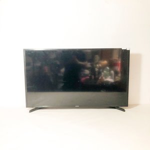 Televisor Samsung 40" con detalle en imagen - imagen 2