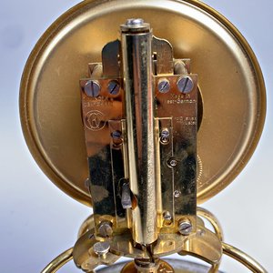 Reloj de Sobremesa Alemán en Bronce con Cúpula de Cristal - imagen 5