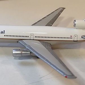 Lote siguiente: Maqueta Avión DC-10 Continental Airlines Escala 1/500 Herpa