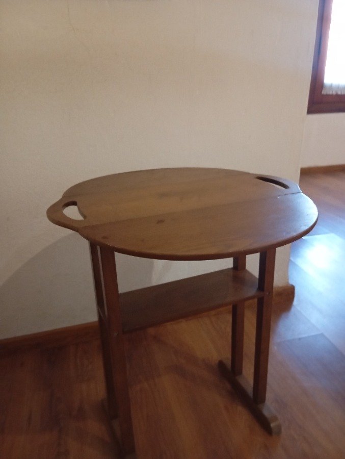 Mesa de madera con patas plegables - imagen 5