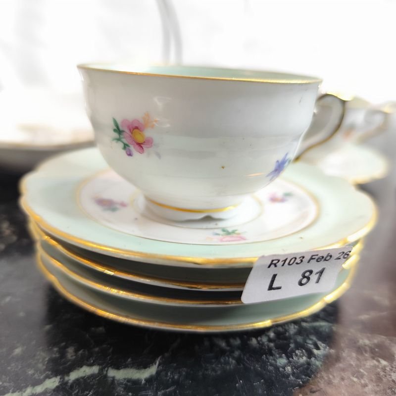 Conjunto de porcelana alemana antigua y japonesa con detalles - imagen 2