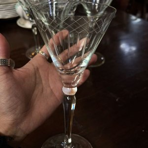 Juego de 6 Copas Antiguas de Cristal Tallado con Decoración Geométrica - imagen 3