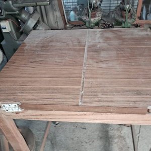 Lote de 3 Mesas de Trabajo de Madera - imagen 2