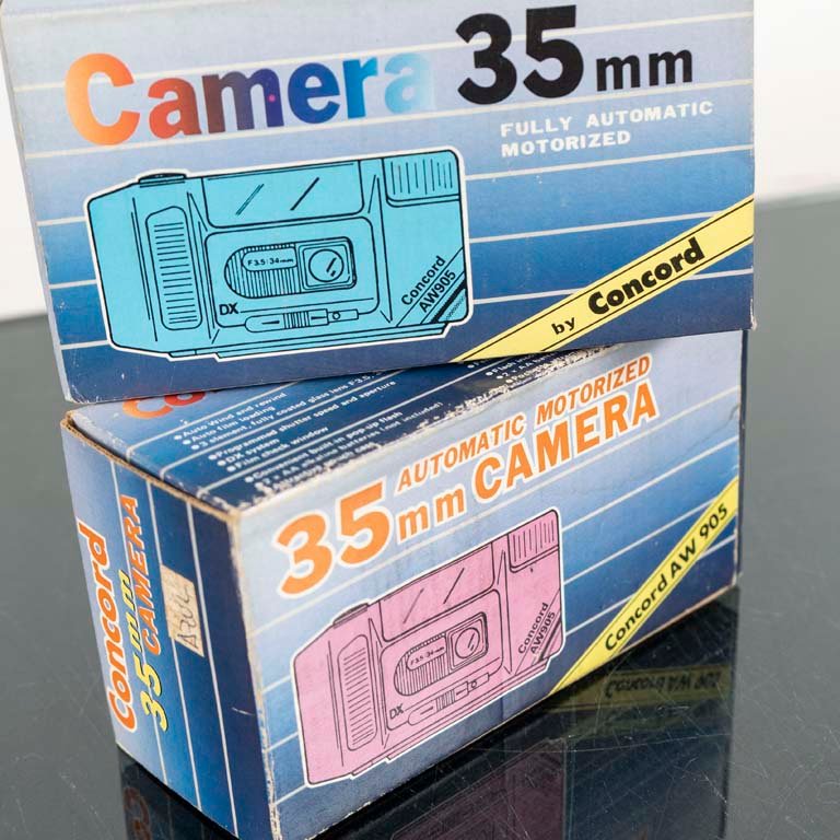 Dos cámaras 35mm en caja - Equipos electrónicos - imagen 2