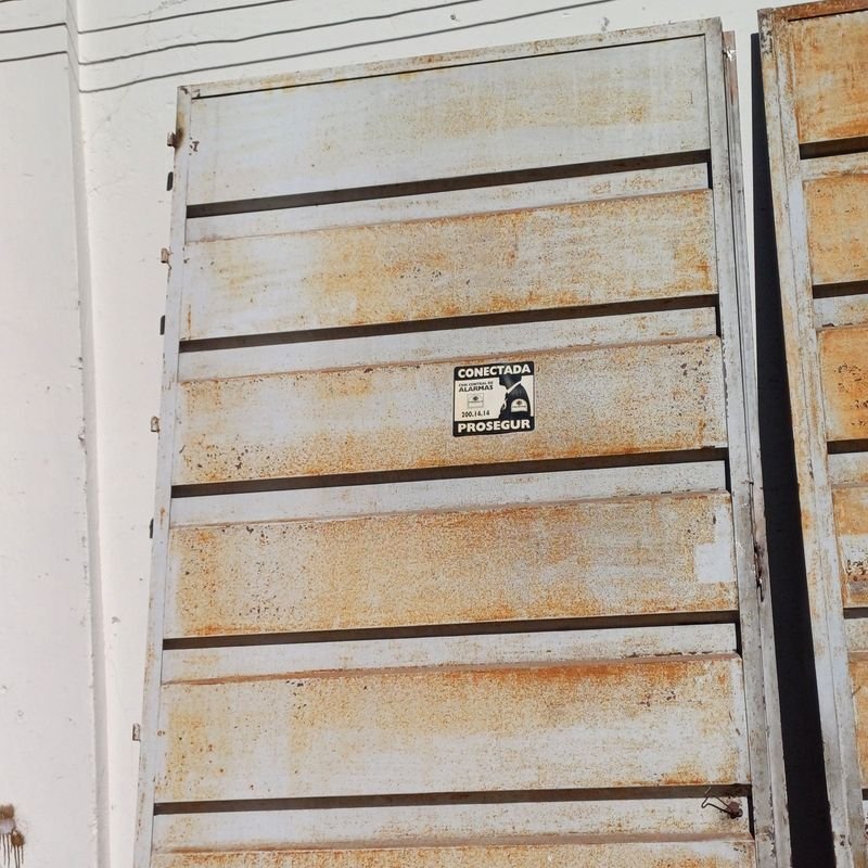 Puerta de garaje en hierro y chapa - imagen 8