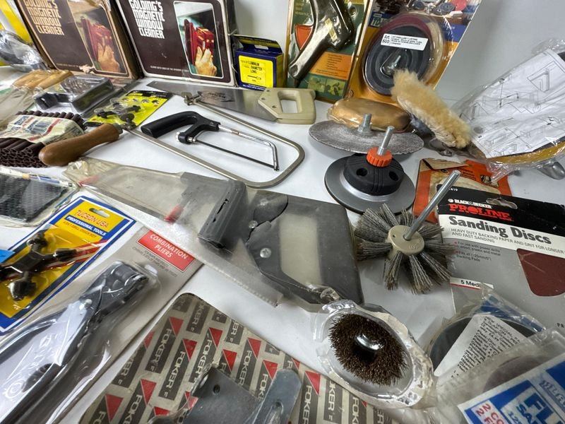 Lote de herramientas y materiales nuevos - imagen 9