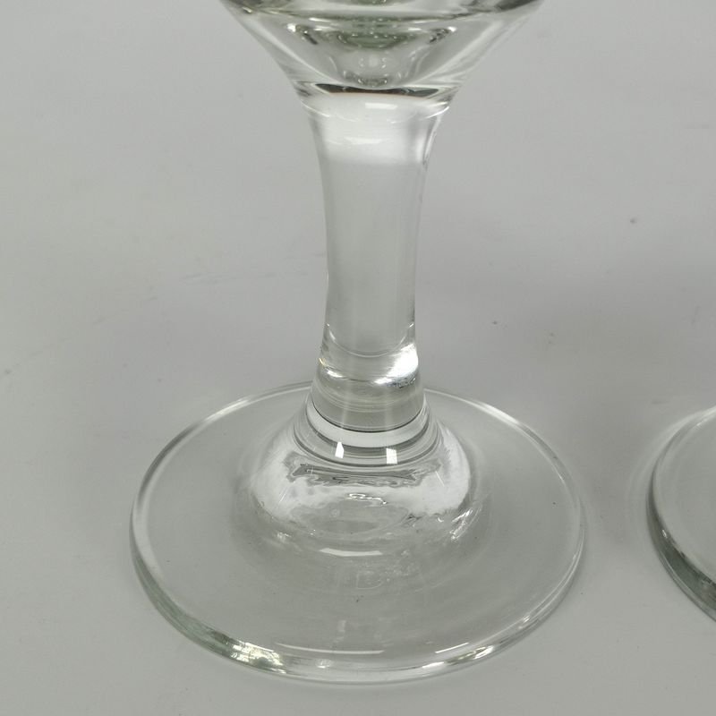 Copas de vino en vidrio, excelente condición - imagen 4