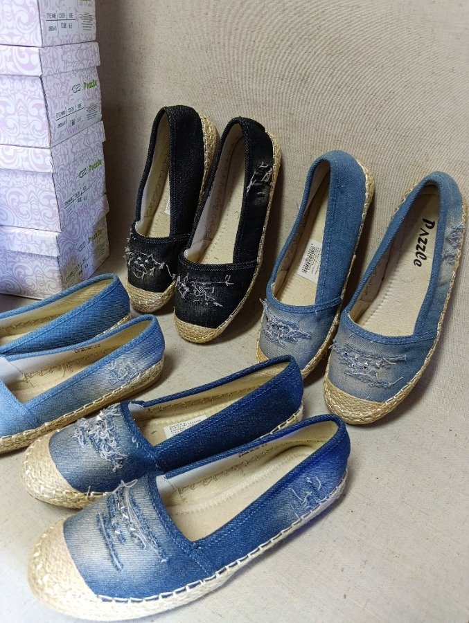 Calzado para dama, 5 pares de zapatos - imagen 5