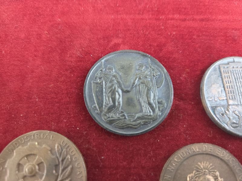 Medallas conmemorativas Uruguayas - Colección de cinco medallas - imagen 2